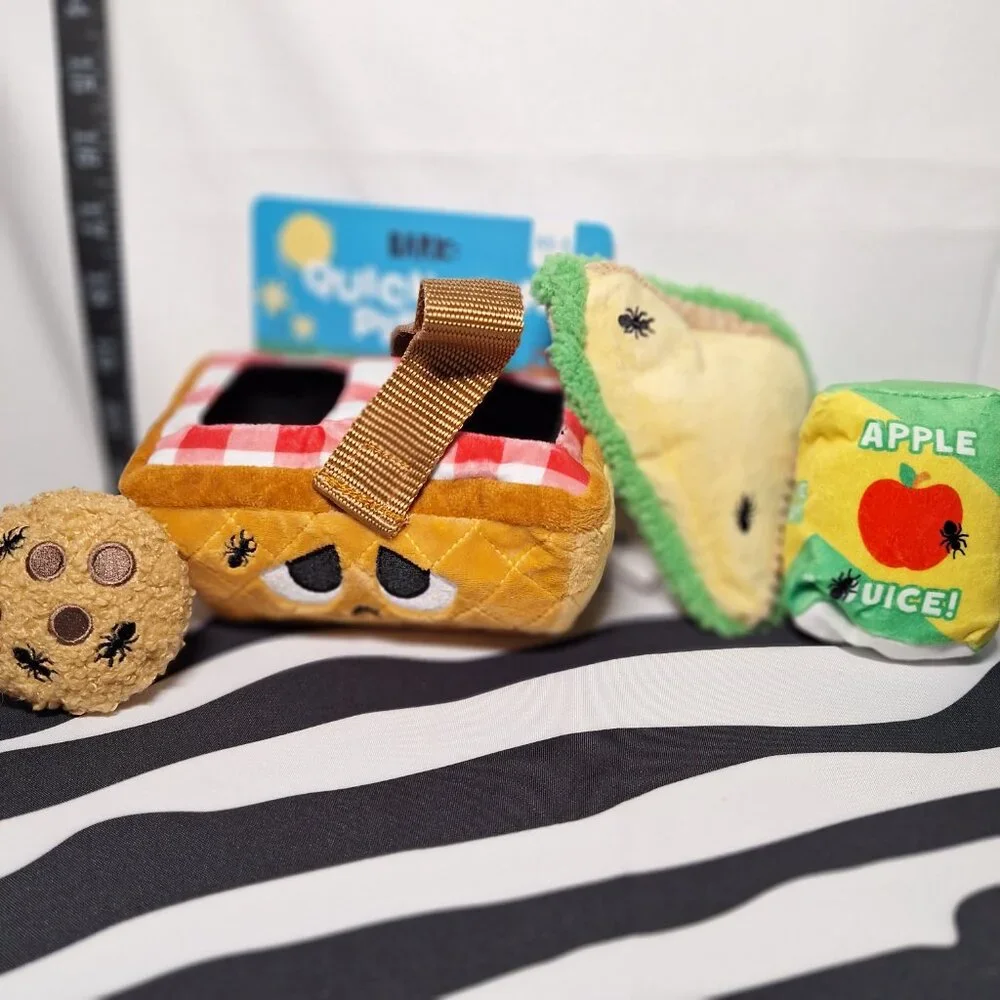 NWT Bark Quick Lick Picnic Dog Toy XS-S
